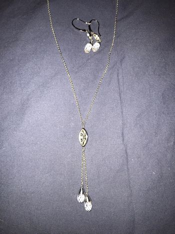 Parure collier + boucles d’oreilles