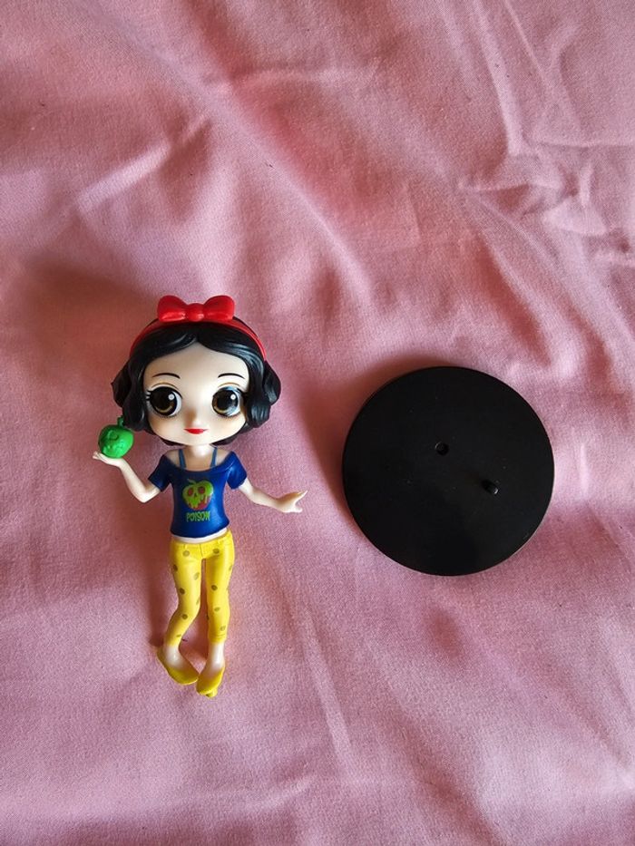 Figurine disney grand modèle blanche neige/ralph 2.0