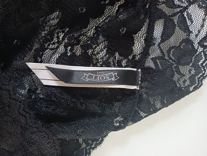 Très belle robe transparente - photo numéro 6