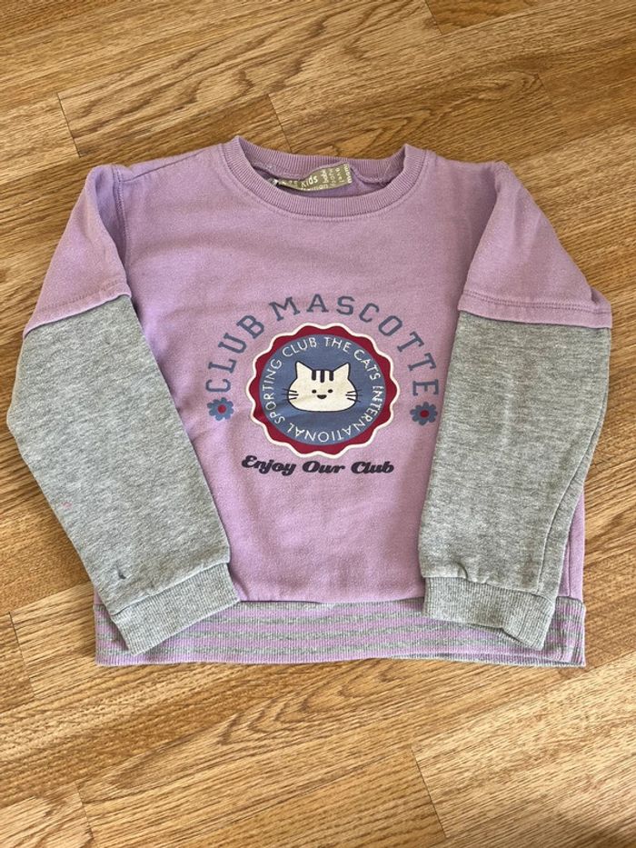 Sweat-shirt fille taille (116-122). - photo numéro 2