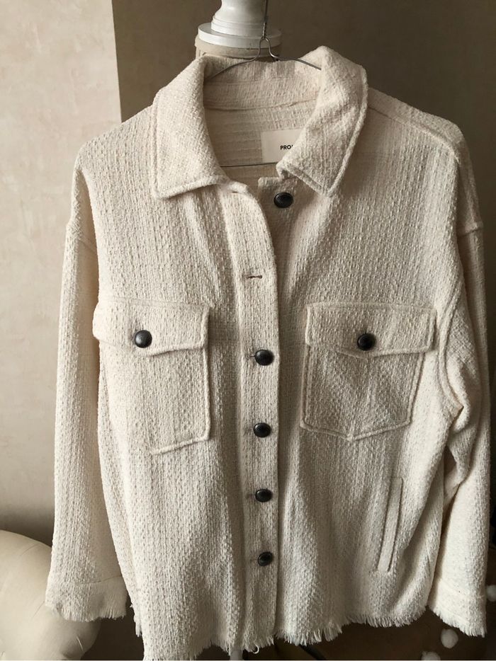 Très belle veste écrue excellent état
