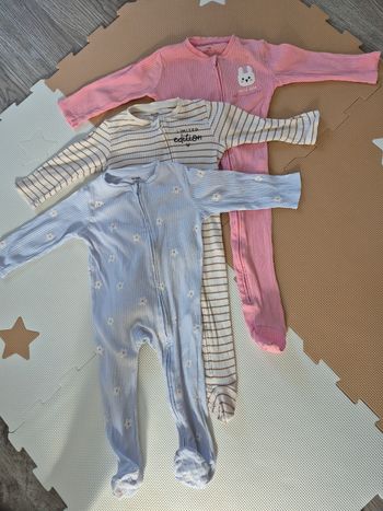 Lot 3 pyjamas
