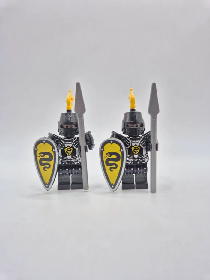 Figurines type lego 2 soldats chevaliers Serpent