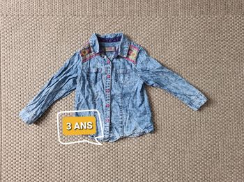 Chemise bleu jean avec broderies - 3 ans