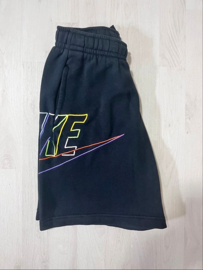 Short Nike noir - photo numéro 3