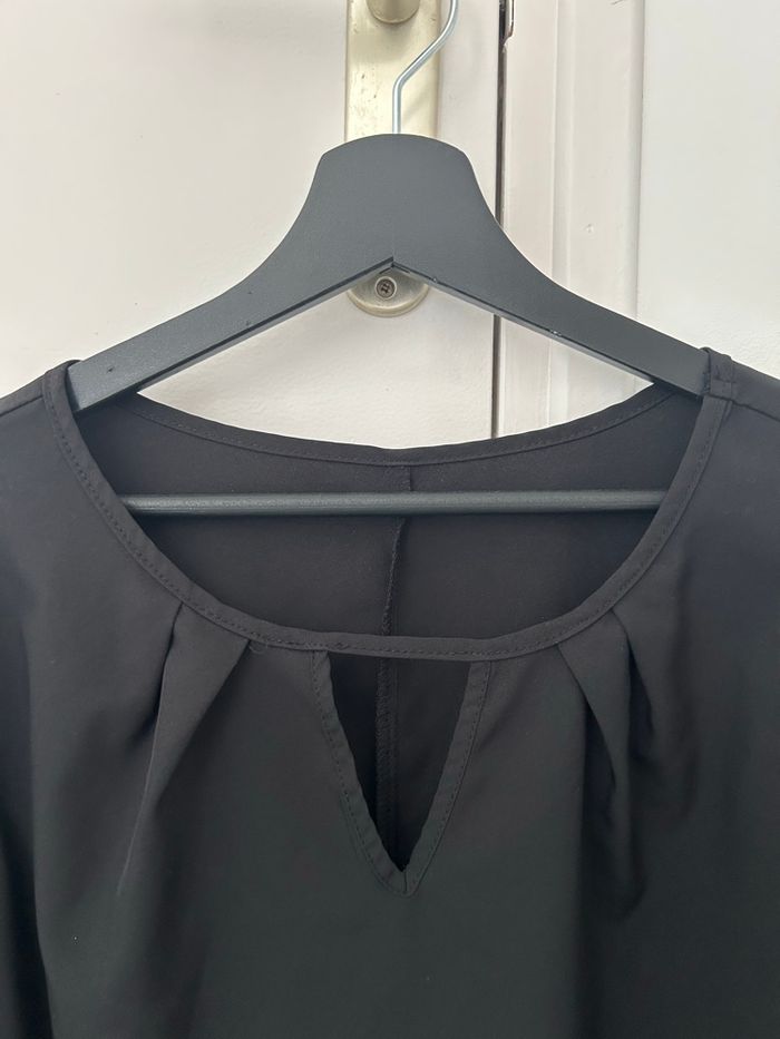 Blouse noire - photo numéro 2