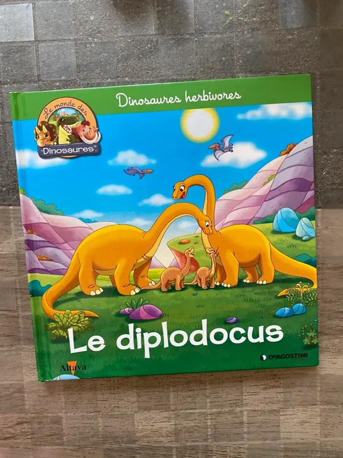 Livre le diplodocus et 2 figurines altaya le monde des dinosaures - photo numéro 2