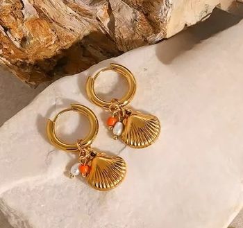 Boucles d’oreilles dorées coquillage & perles naturelles