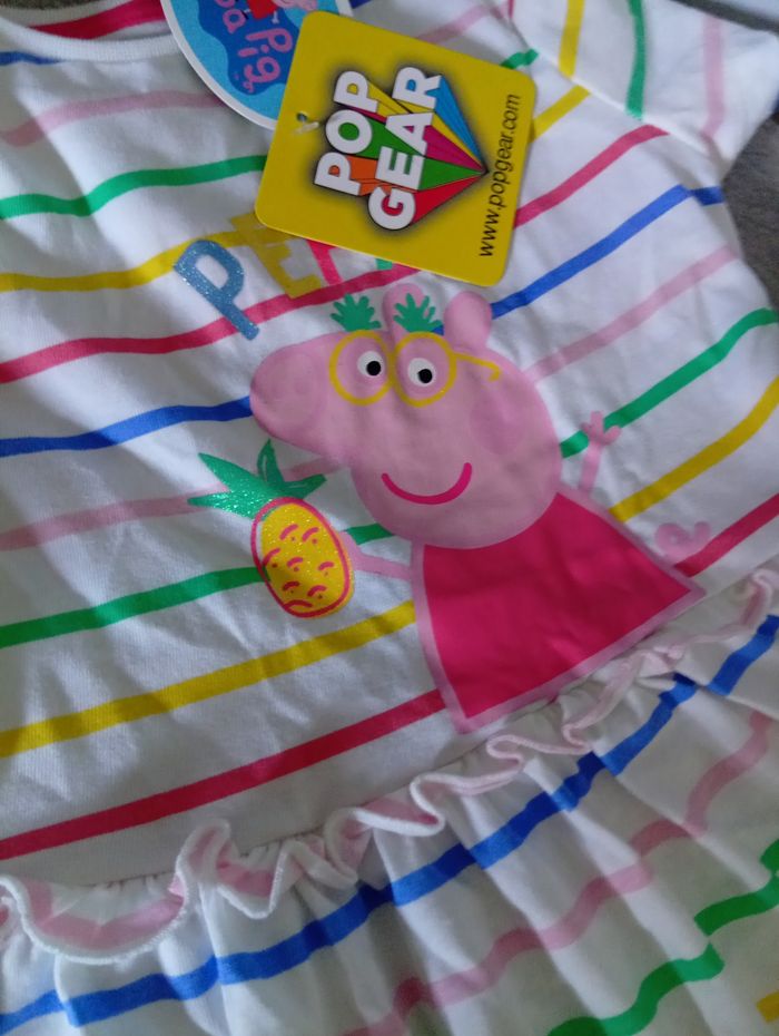 Jolie robe Peppa Pig 💯 coton dû 2/3 - photo numéro 4