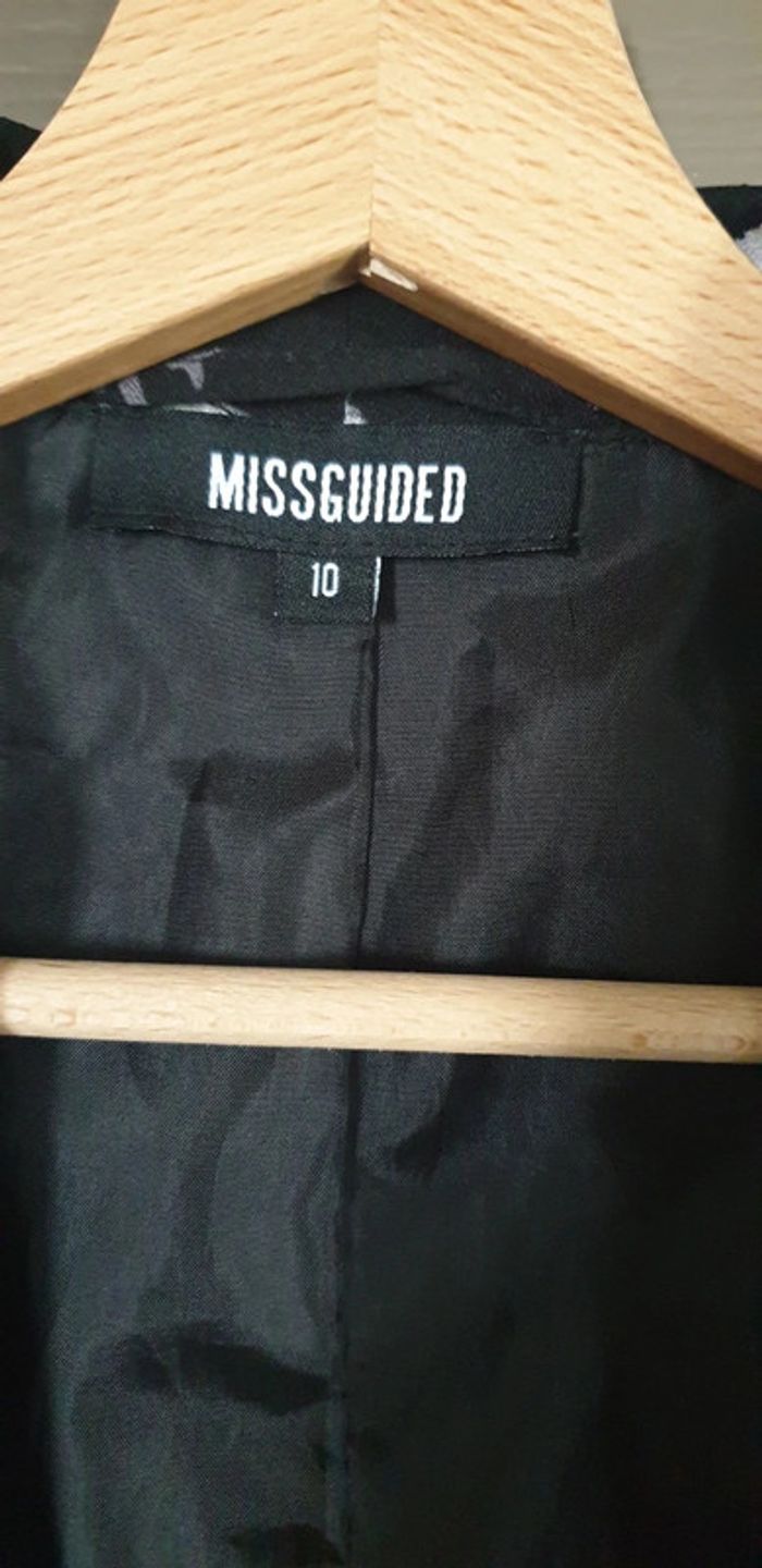 Blazer noir à fleurs 🌸 "Missguided" - photo numéro 4