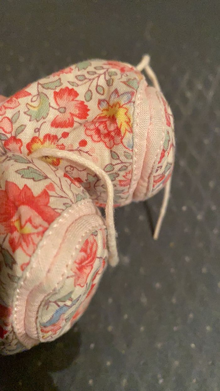 0/6 mois Chaussons liberty souple intérieur éponge. - photo numéro 4