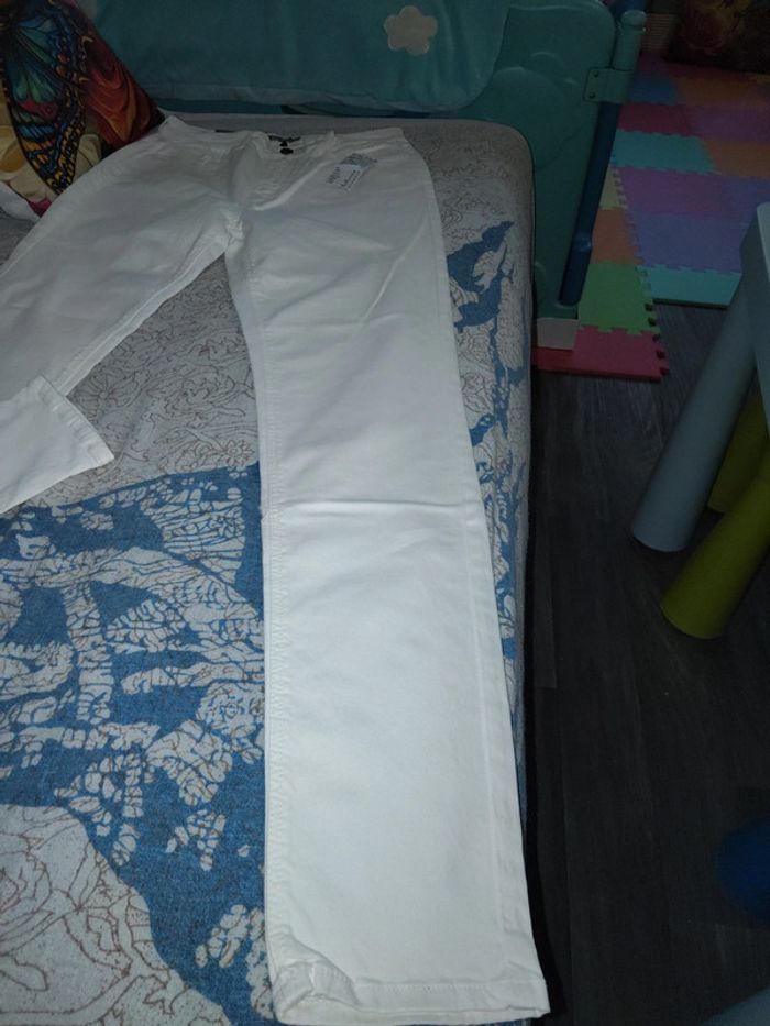 Slim taille 38 - photo numéro 3