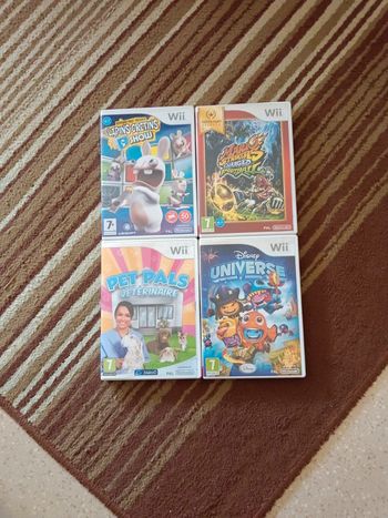 Lot de 4 jeux wii