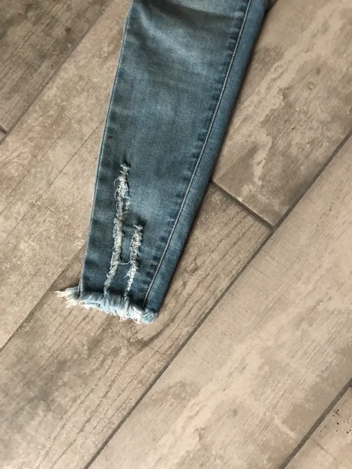 Jeans skinny city h Paris TBE Taille 36 - photo numéro 4