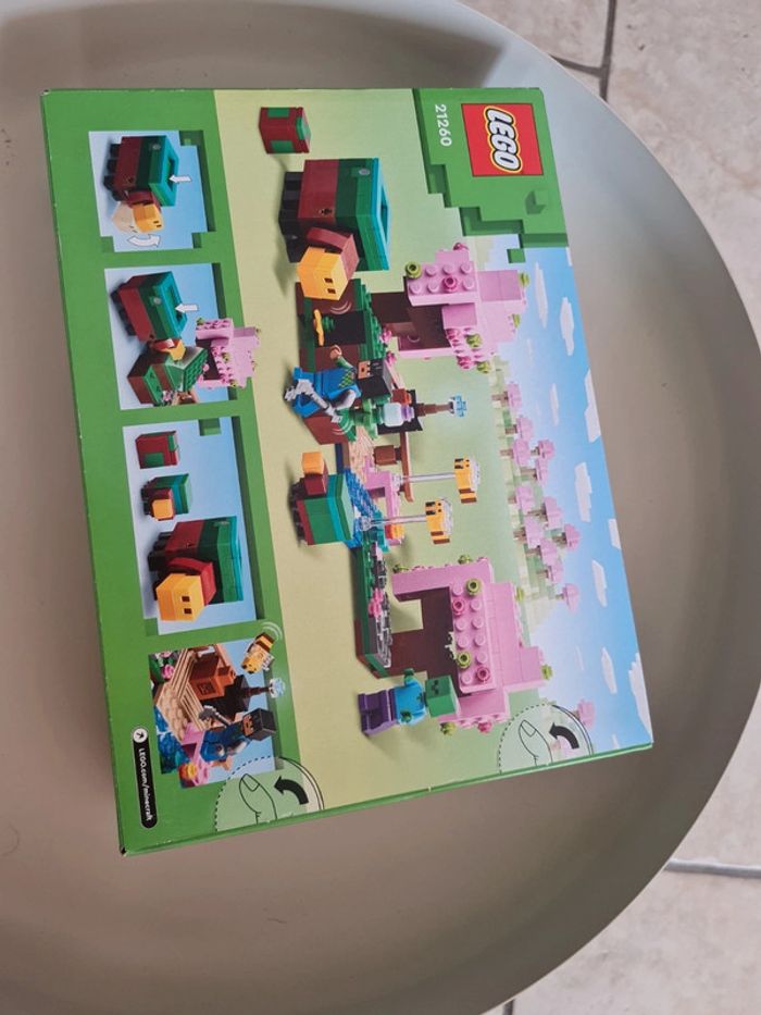Lego Minecraft 21260 - le jardin des cerisiers - neuf - photo numéro 3
