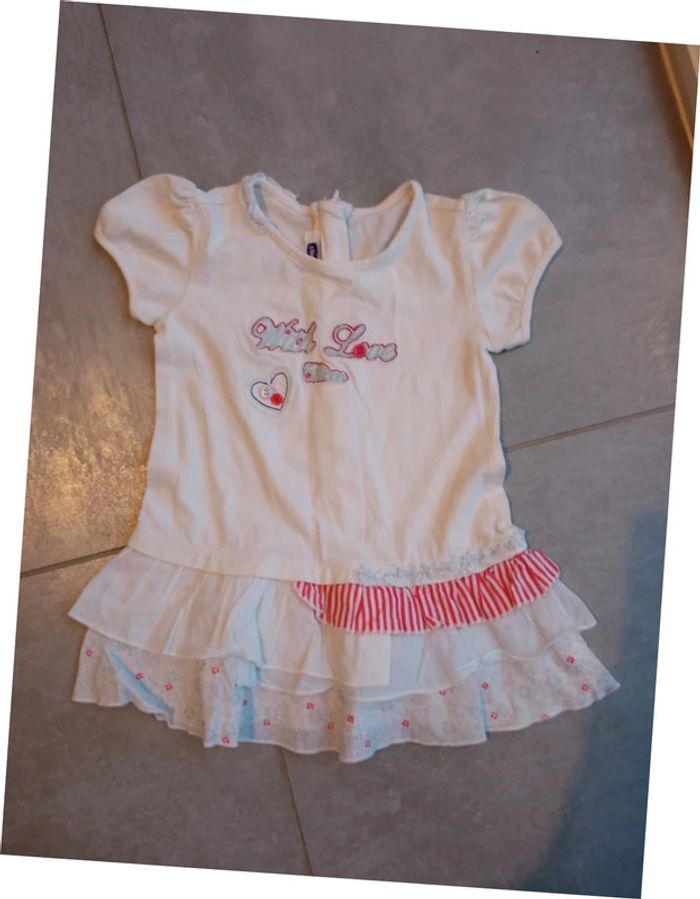 Superbe robe 6 mois