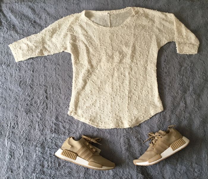 Haut à sequins crème