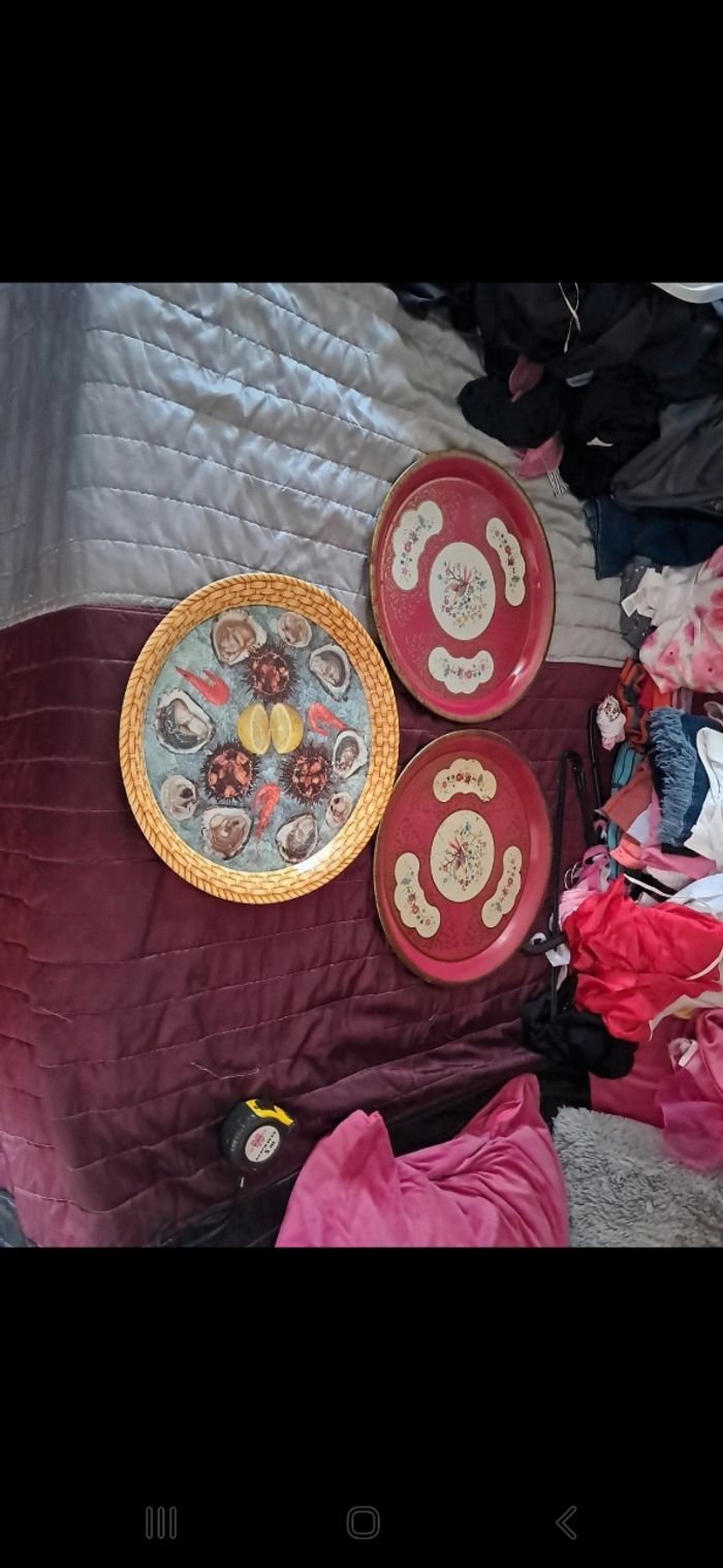 Lot de 3 plateaux métalliques