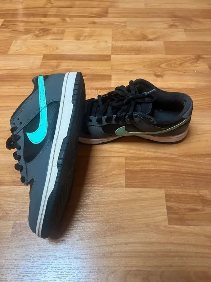 Nike Dunk basse rétro coloris vert vif - photo numéro 8