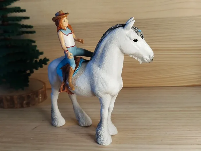 Schleich cavalière Cowgirl et sa jument Figurine équitation - photo numéro 2
