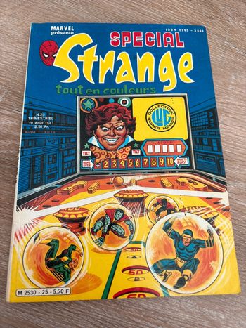 Special strange numéro 25