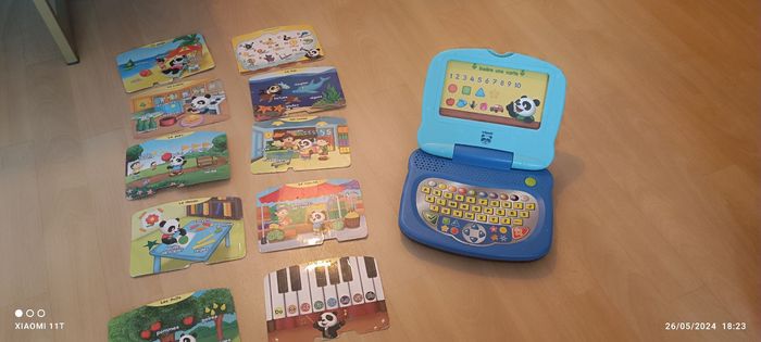 Jeu enfant tablette éducatif p'tit genius panda de VTech