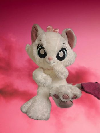 Peluche marie big feet