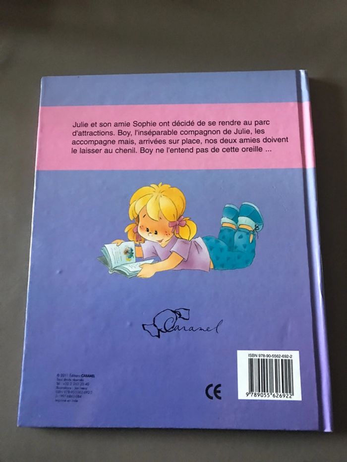 Livre Julie au parc d’attraction - photo numéro 2