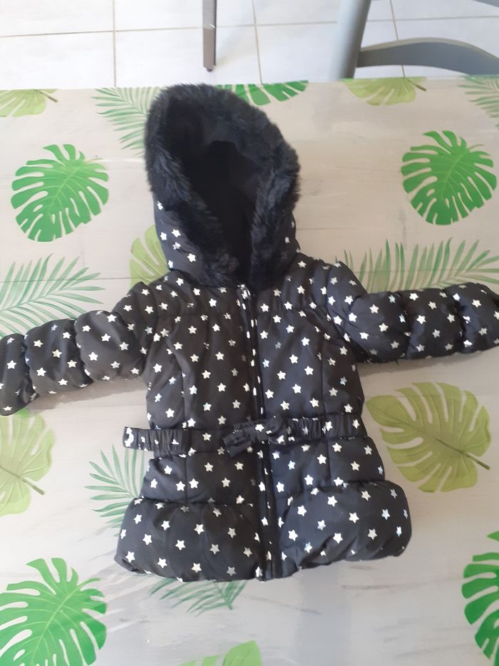 2 manteaux 18mois et 23 mois