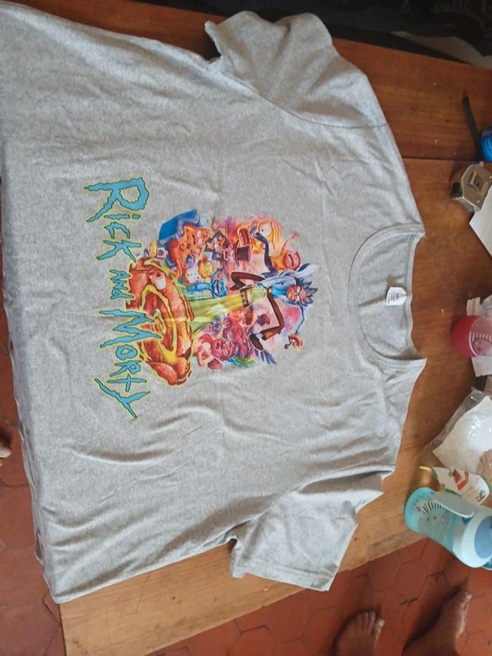 T-shirt rick et morty - photo numéro 3