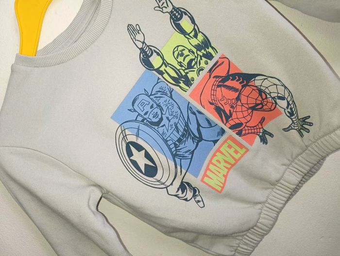 Pull Avengers 18/24mois - photo numéro 4