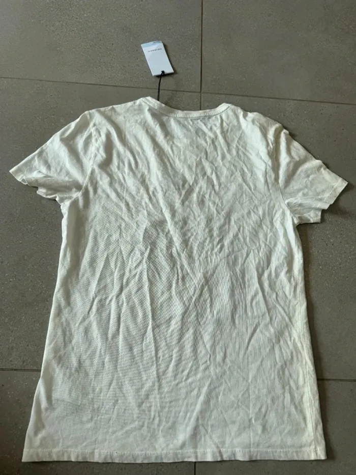 T-shirt Devred, taille M, neuf avec étiquette, valeur 25€ - photo numéro 3