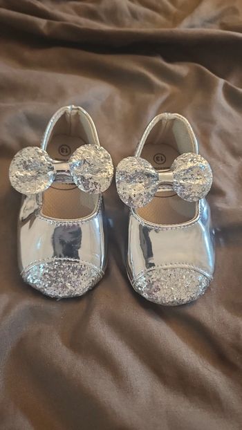 Chaussure argenté  pailletée