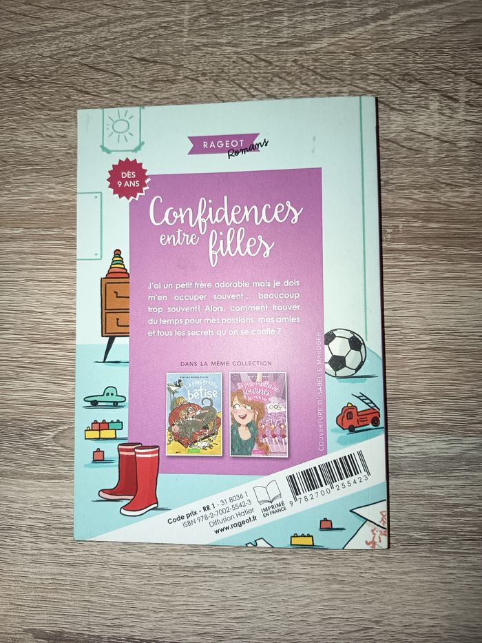 Roman ado, Confidences entre filles, Éditions Rageot, NEUF - photo numéro 2
