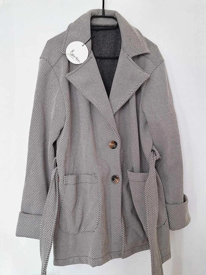 veste manteau ligné à boutons Made in Italy
