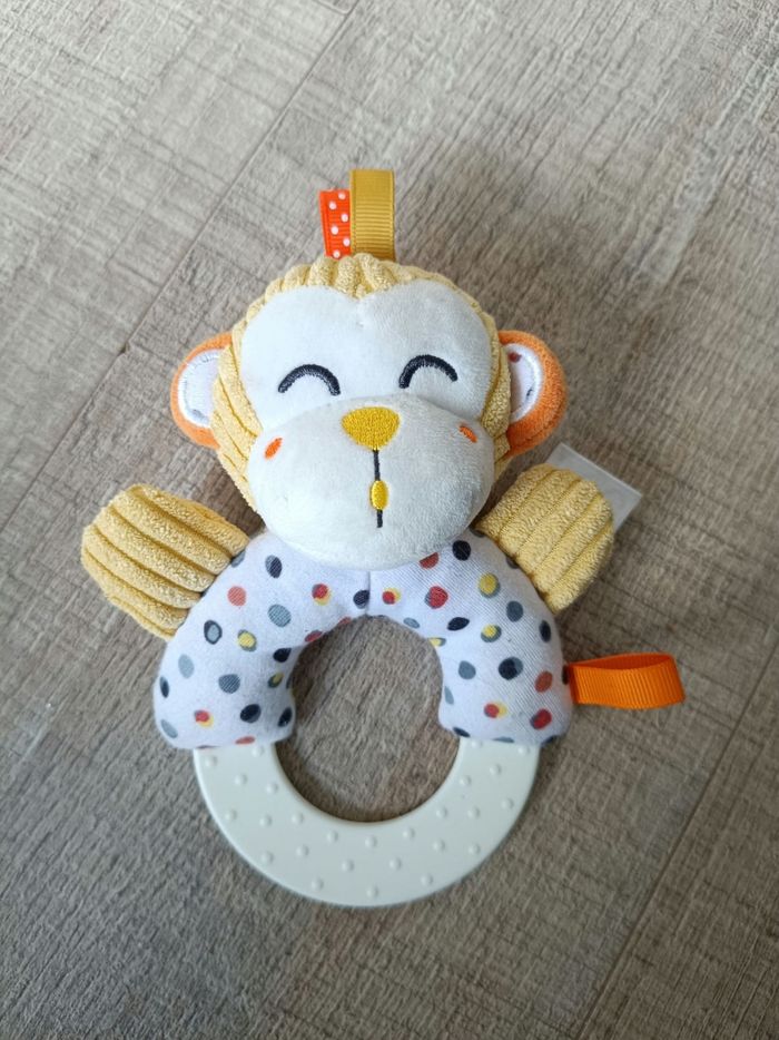 Hochet singe du pareil au même