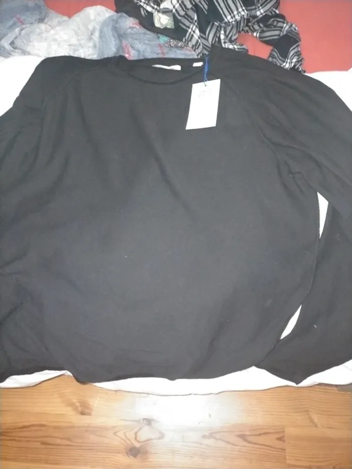 Pull léger noir homme