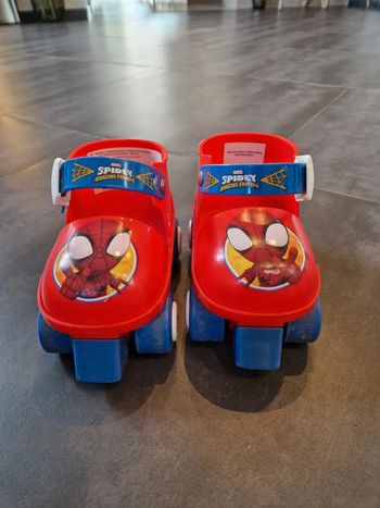 Patins à roulettes spiderman