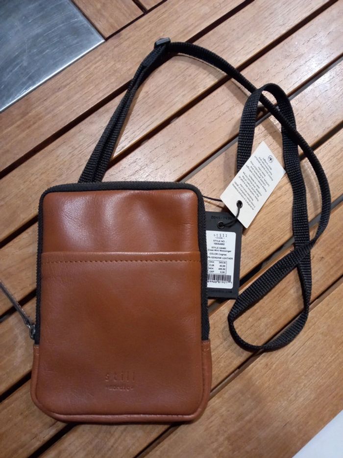 Sacoche homme en cuir colori cognac
