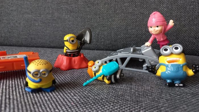 Lot de figurines les minions - photo numéro 2