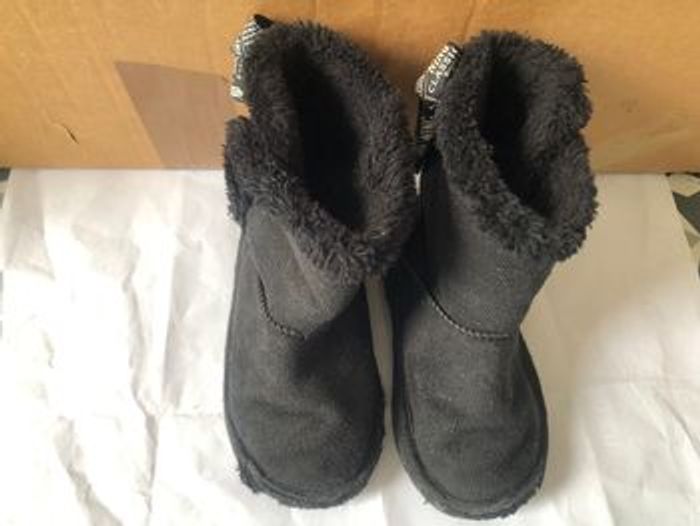 Bottines noires T25 avec noeud noir et blanc - photo numéro 8