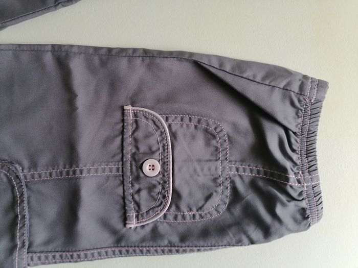 Pantalon fille gris et rose multipoches - photo numéro 2