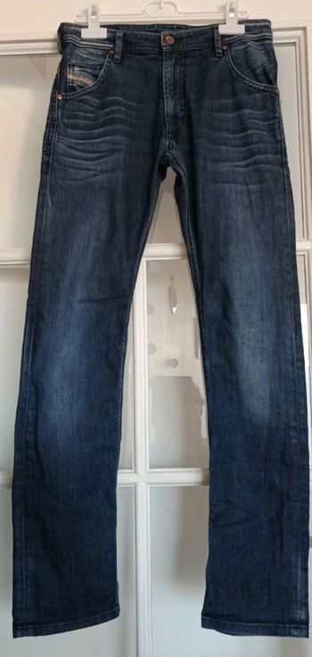 Jean 👖 DIESEL taille 12 ans excellent état