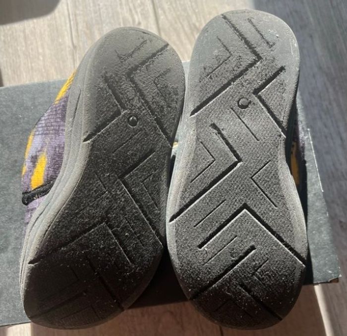 Chaussons imprimés Pikachu enfant - photo numéro 2
