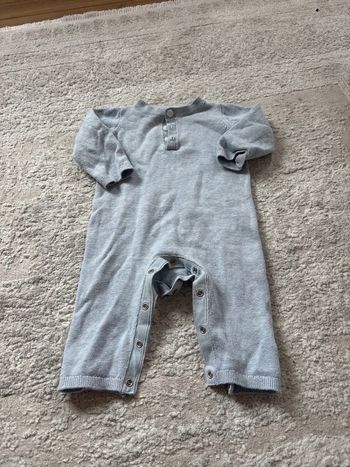 Combinaison baby gap 6-12 mois