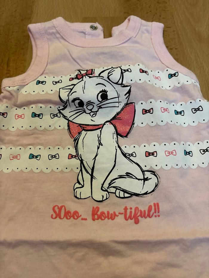 Combishort marie 6 mois - photo numéro 2