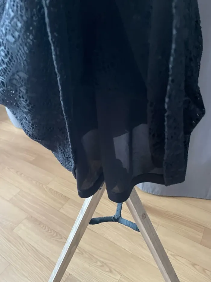 Robe noire - photo numéro 3