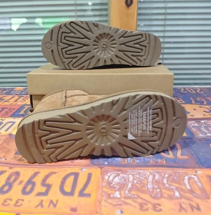 Bottes Ugg Mini Marron 39 - photo numéro 5