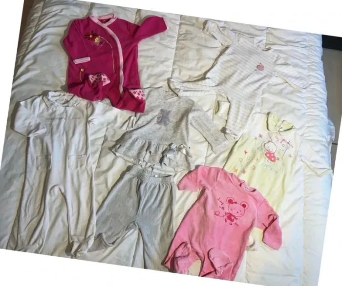 Lot de vêtements bébé fille 9 mois - photo numéro 2