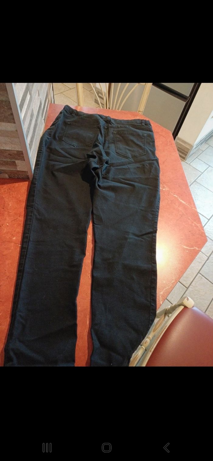 Jean femme taille 46 - photo numéro 4
